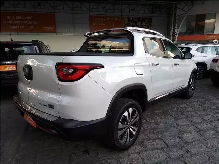 Fiat Toro Branco 3