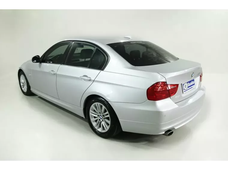 BMW 320i Prata 7