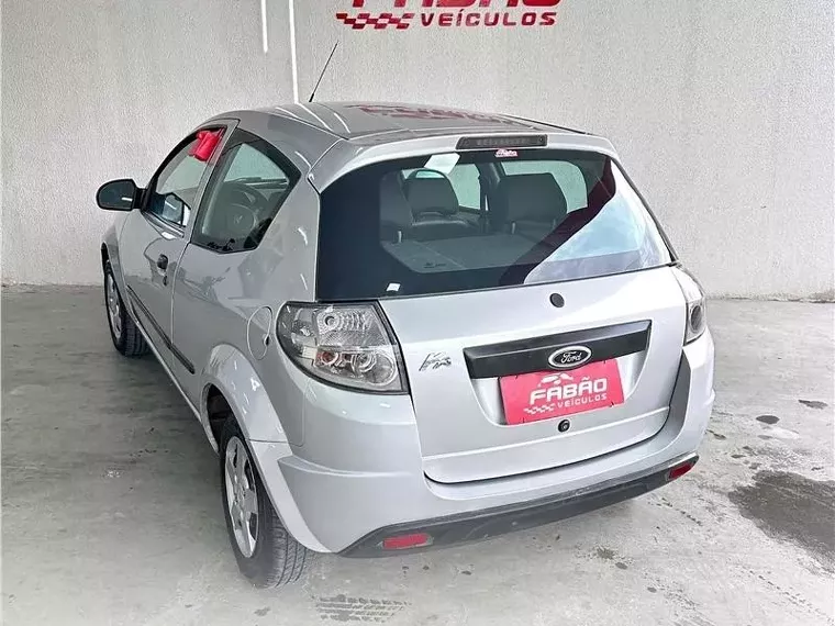 Ford KA Prata 10