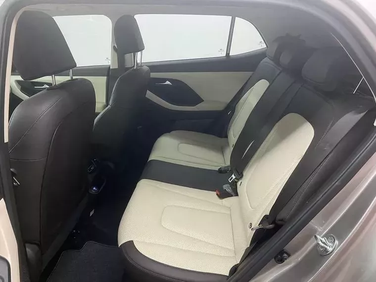 Hyundai Creta Prata 8