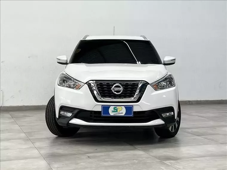 Nissan Kicks Branco 12