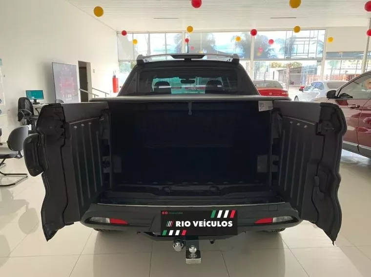 Fiat Toro Preto 2