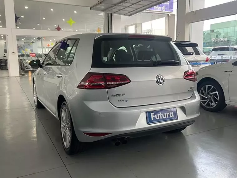 Volkswagen Golf Prata 4