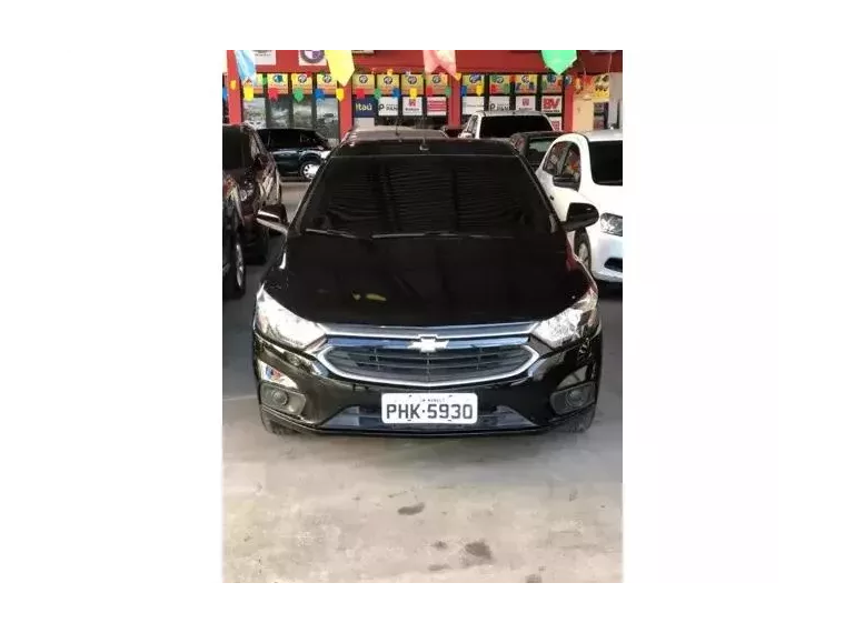 Chevrolet Onix Preto 1