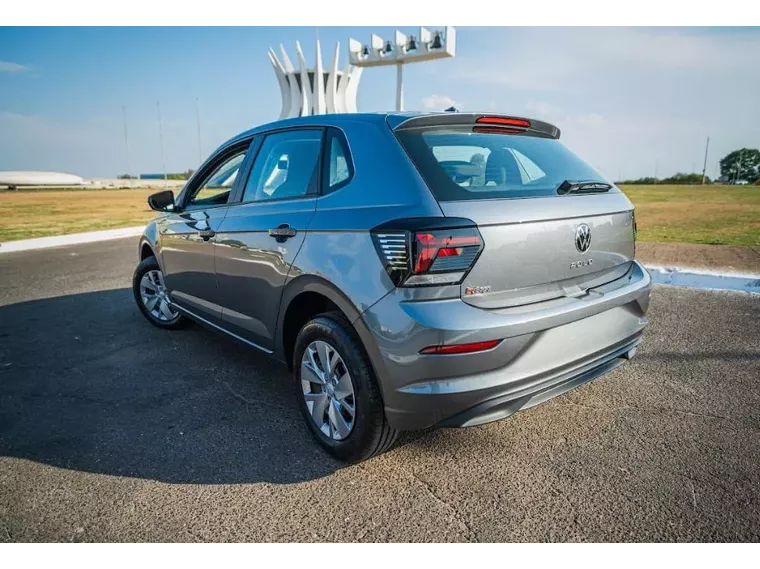 Volkswagen Polo Sedan Preto 10