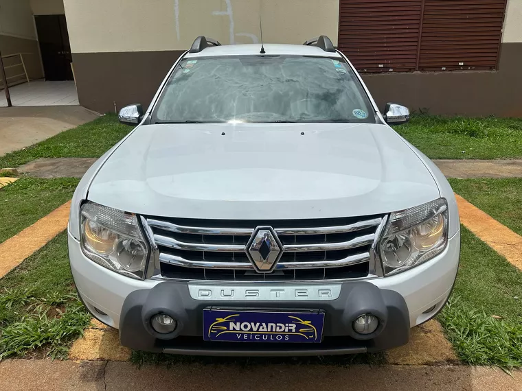 Renault Duster Branco 8