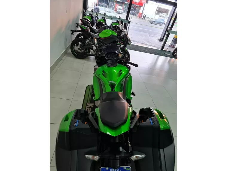 Kawasaki Ninja Verde 6