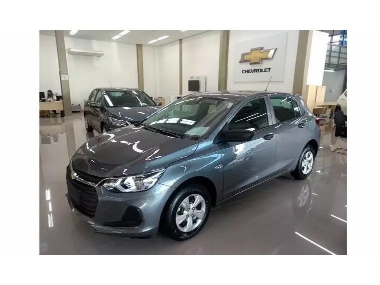 Chevrolet Onix Cinza 5