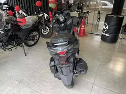 Dafra Cruisym