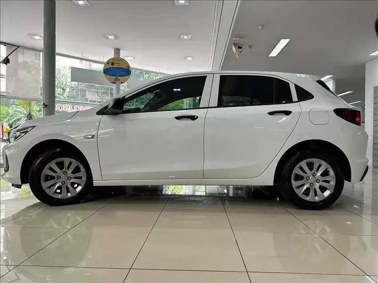 Chevrolet Onix Branco 1