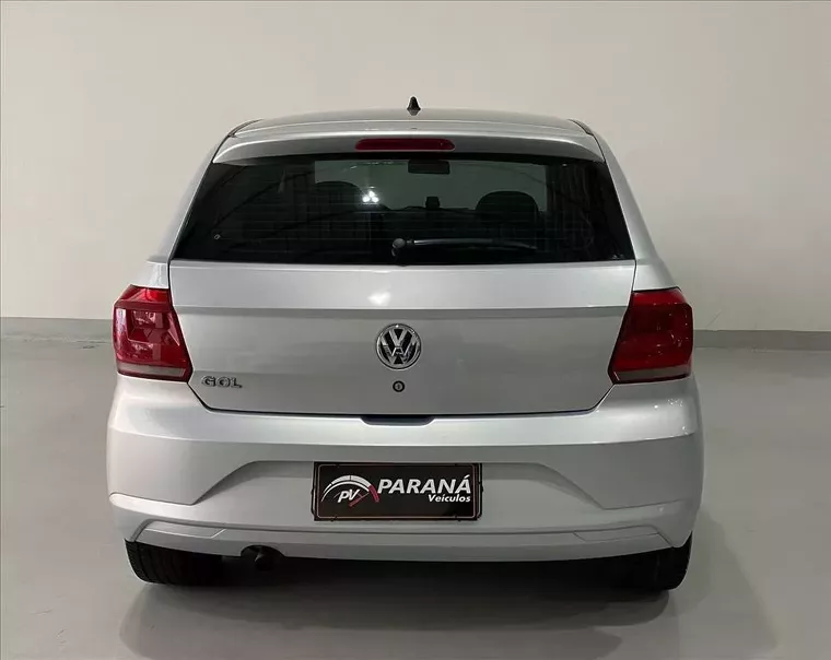 Volkswagen Gol Prata 2