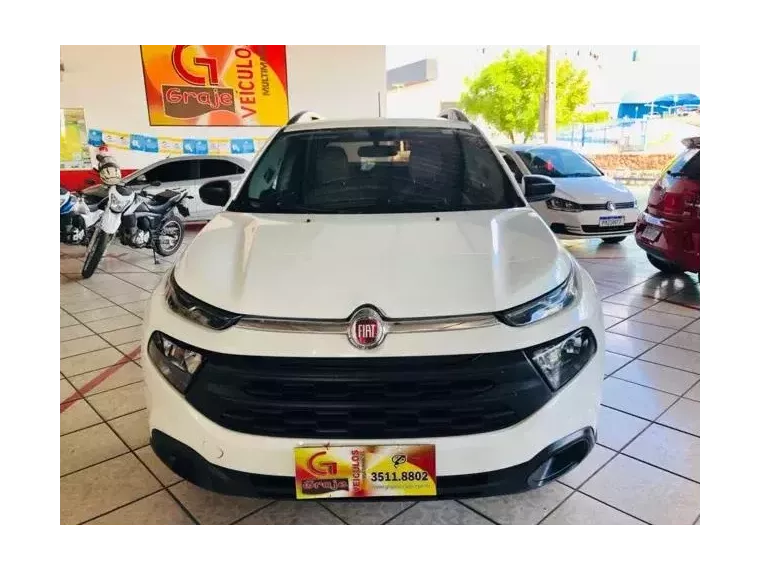 Fiat Toro Branco 3