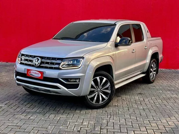 Volkswagen Amarok Prata 1