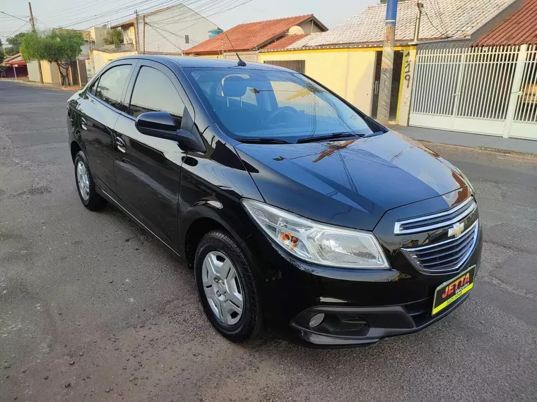 Chevrolet Prisma Preto 2