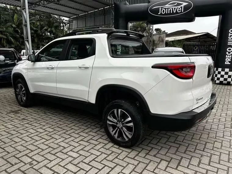 Fiat Toro Branco 10