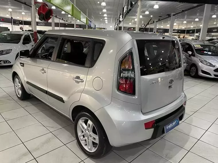 KIA Soul Prata 3