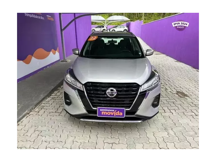 Nissan Kicks Prata 3