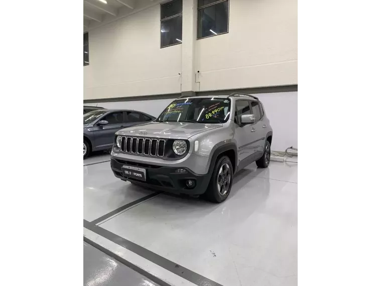 Jeep Renegade Prata 7