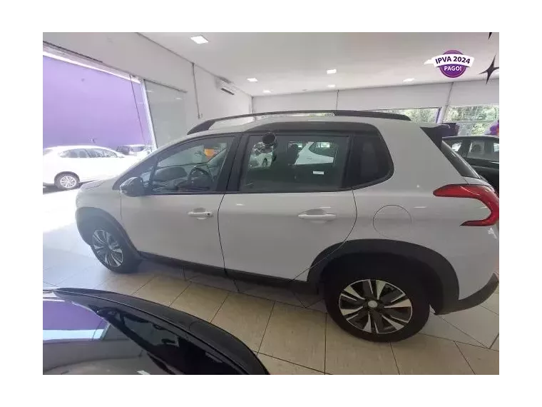 Peugeot 2008 Branco 4