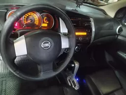 Nissan Grand Livina