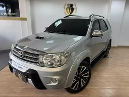 Toyota Hilux SW4