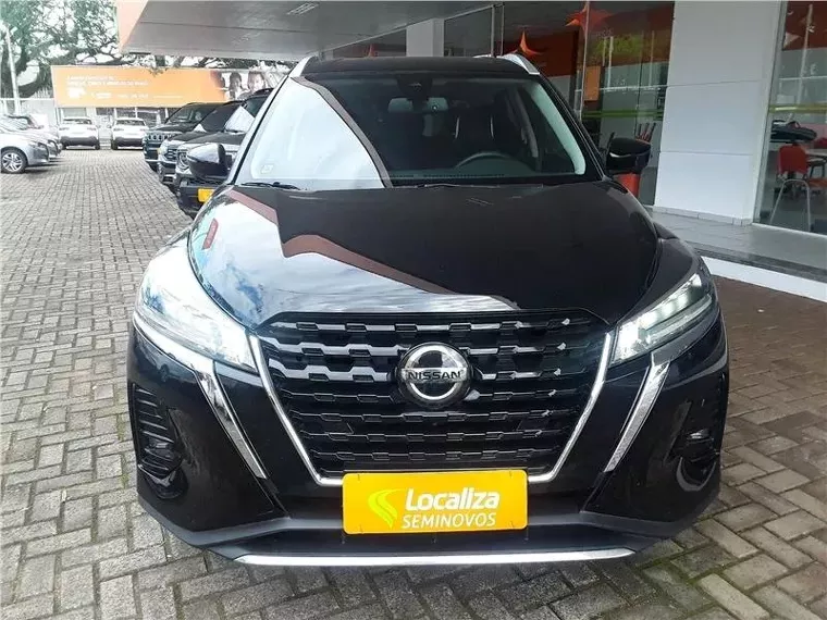 Nissan Kicks Preto 10