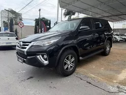 Toyota Hilux SW4