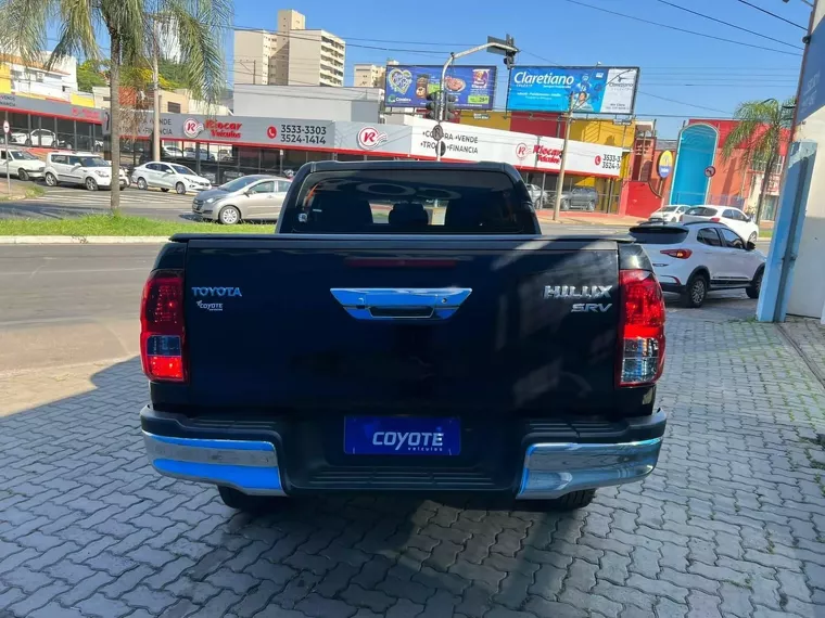 Toyota Hilux Preto 1