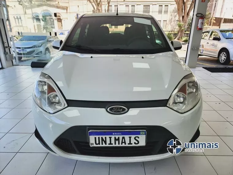 Ford Fiesta Branco 5