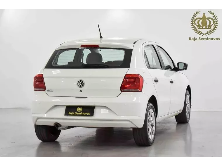 Volkswagen Gol Branco 15