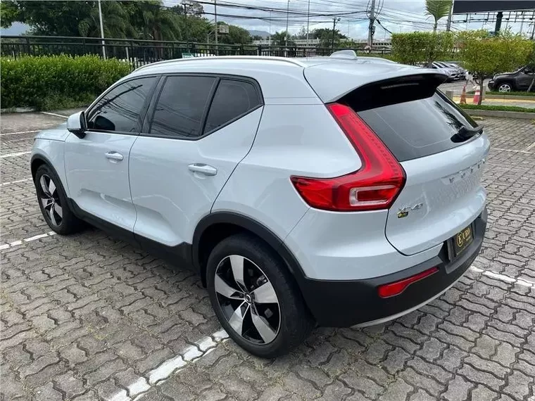 Volvo XC40 Prata 6