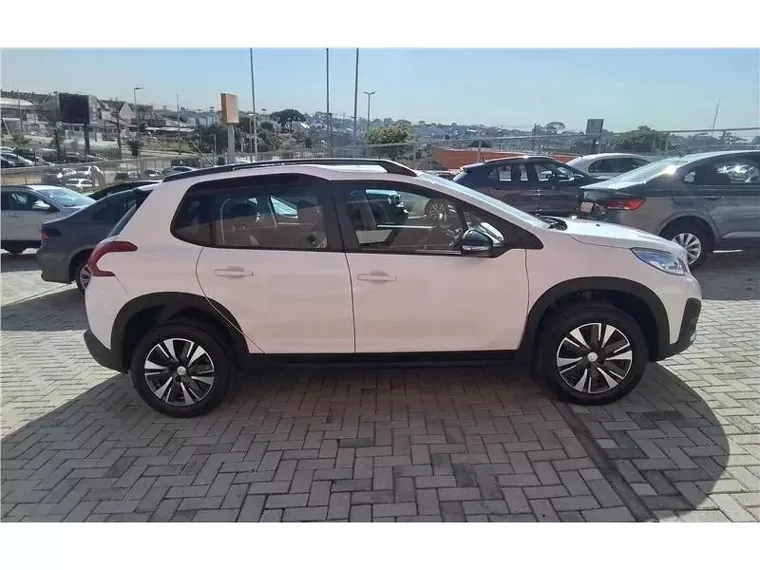 Peugeot 2008 Branco 6