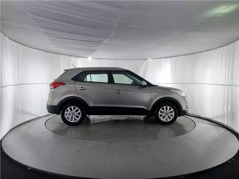 Hyundai Creta Prata 15