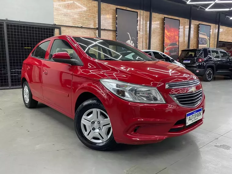 Chevrolet Onix Vermelho 6