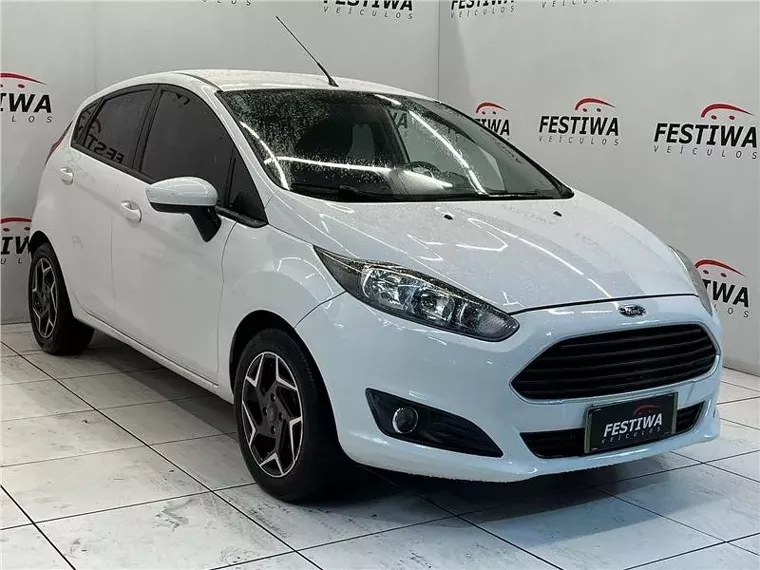 Ford Fiesta Branco 8