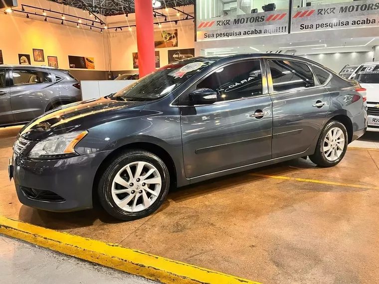 Nissan Sentra Azul 18