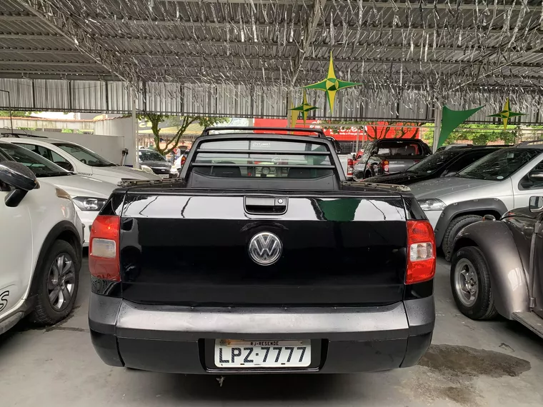 Volkswagen Saveiro Preto 2