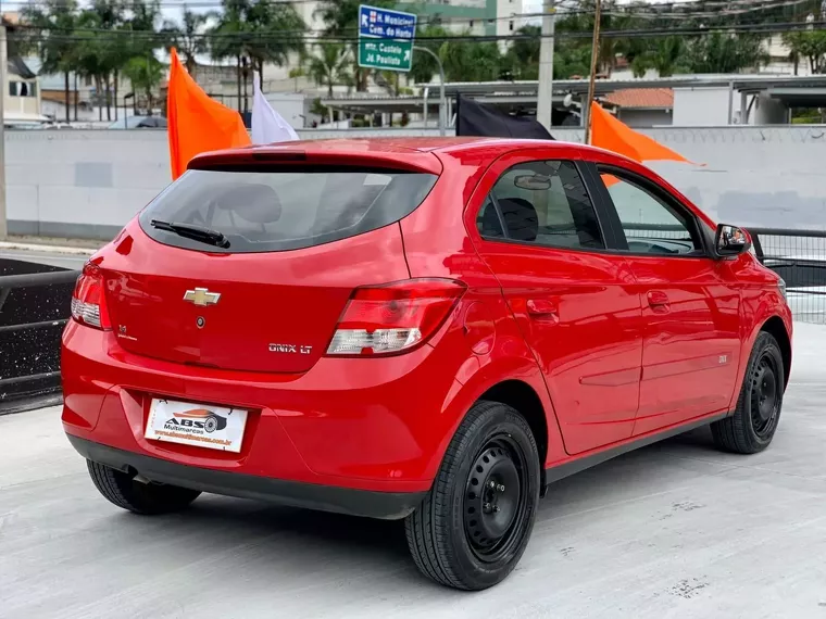 Chevrolet Onix Vermelho 7