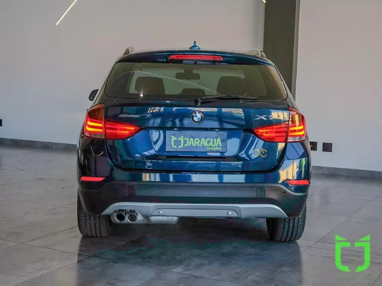 BMW X1 Azul 8