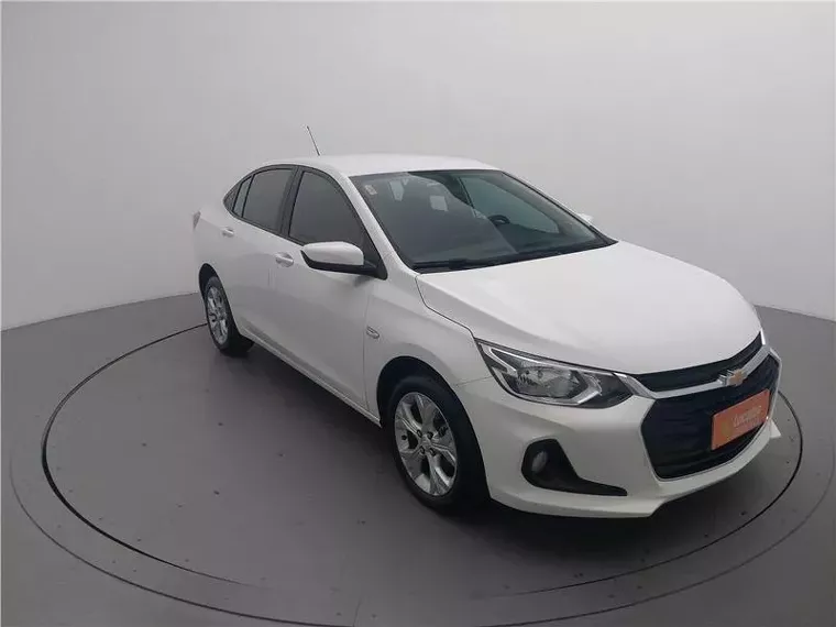 Chevrolet Onix Branco 15