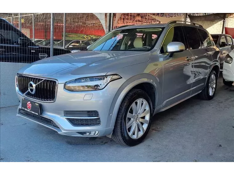 Volvo XC90 Prata 21