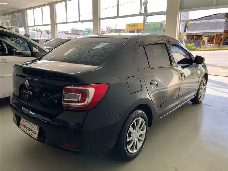 Renault Logan Preto 2