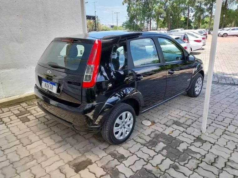 Ford Fiesta Preto 3