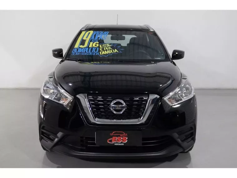 Nissan Kicks Preto 1