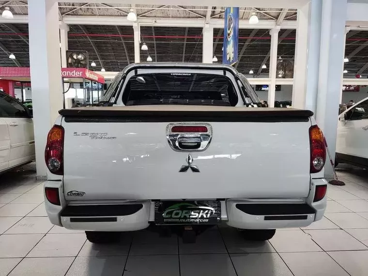 Mitsubishi L200 Triton Branco 15