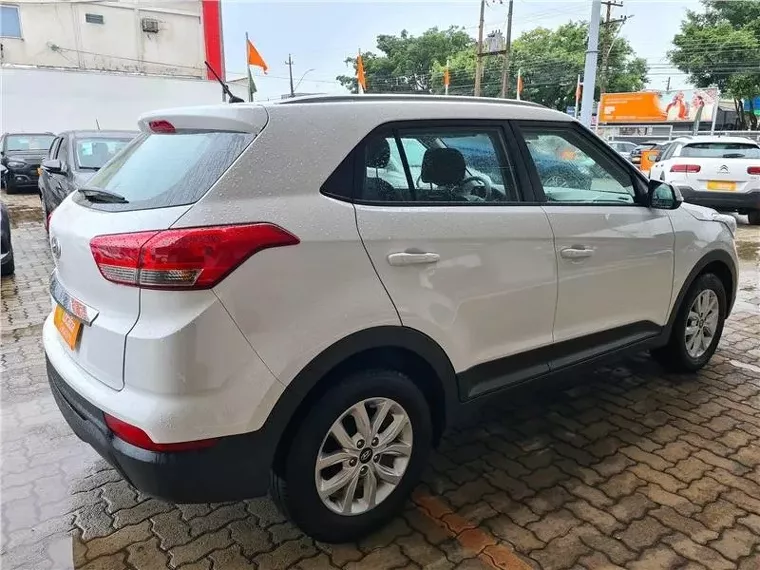 Hyundai Creta Branco 13