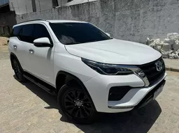 Toyota Hilux SW4