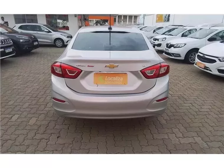 Chevrolet Cruze Prata 13