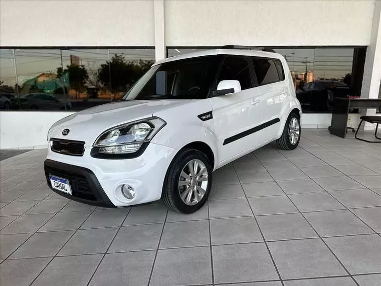 KIA Soul Branco 1