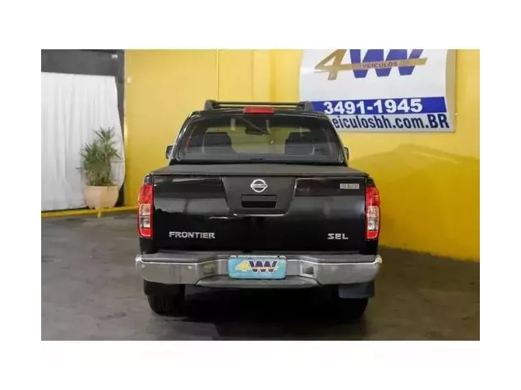 Nissan Frontier Preto 2